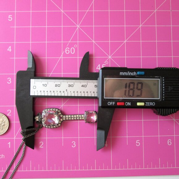 ✨🗝️ Swarovski Pendant Necklace Dk Silver Tone Sparkly Cushion Cut Stylized Key - Picture 9 of 11